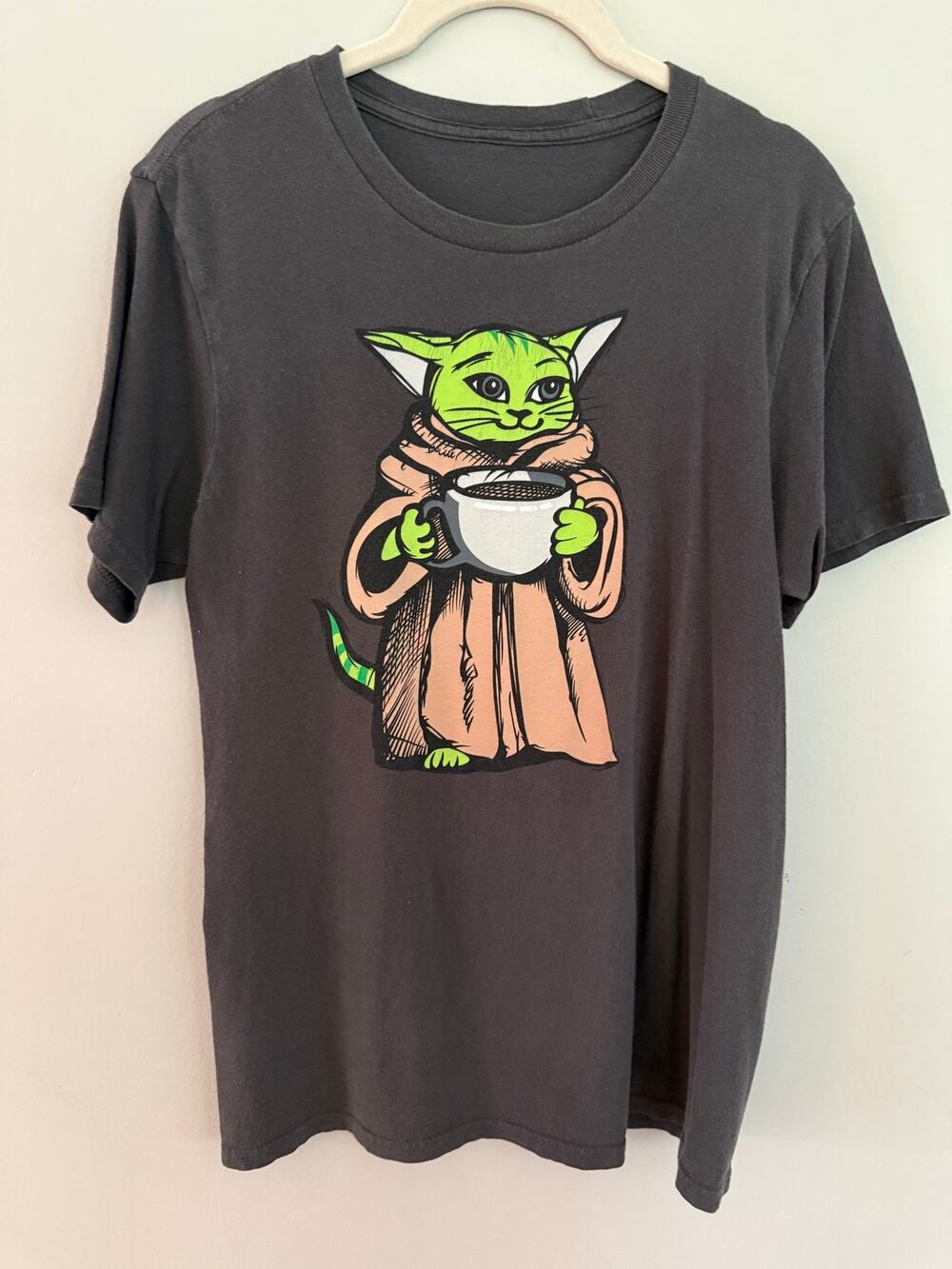 Yoda Cat Coffee‎ Graphic T-Shirt Gray Short Sleeve Novelty Tee Size M Star Wars